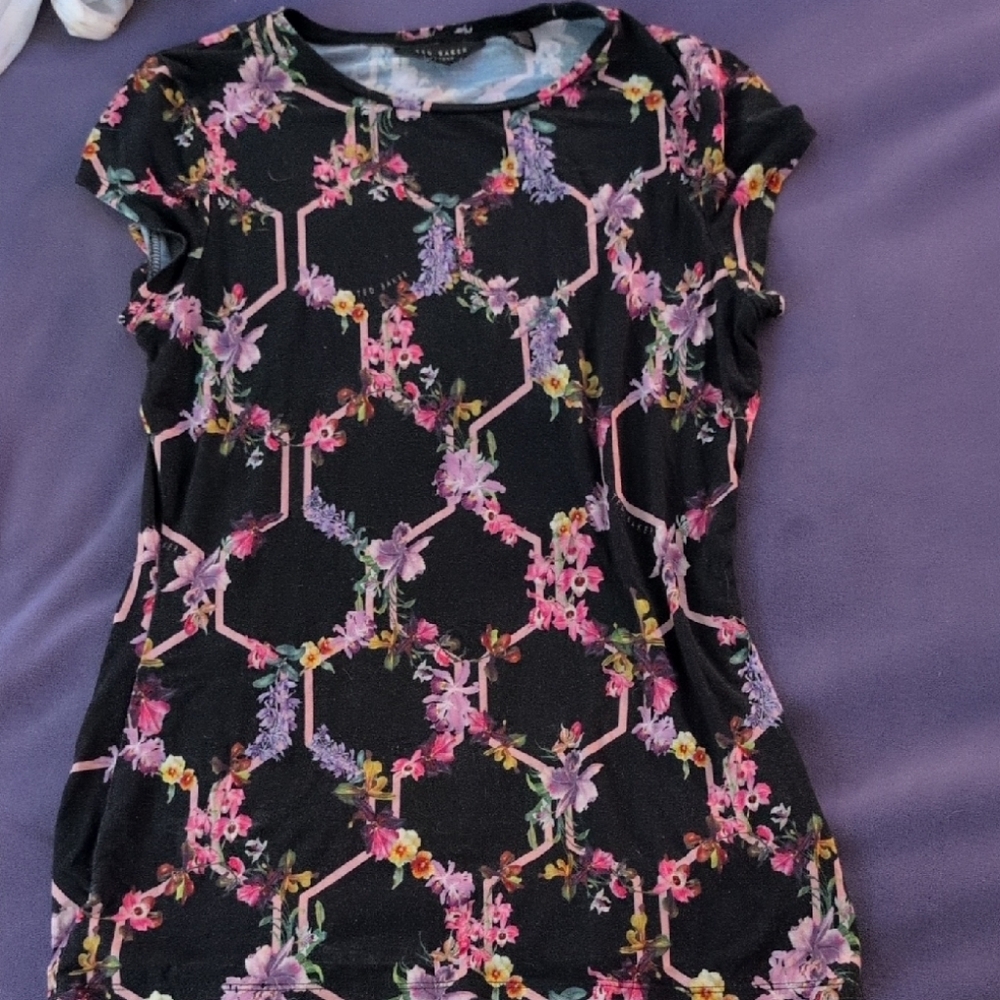 Ted Baker London Black Floral Honeycomb Top  As Seen On Big Bang Theory Penny